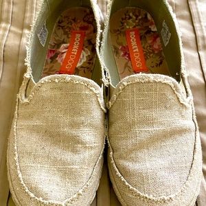 Cream colored flats. Comfy and fashionable.